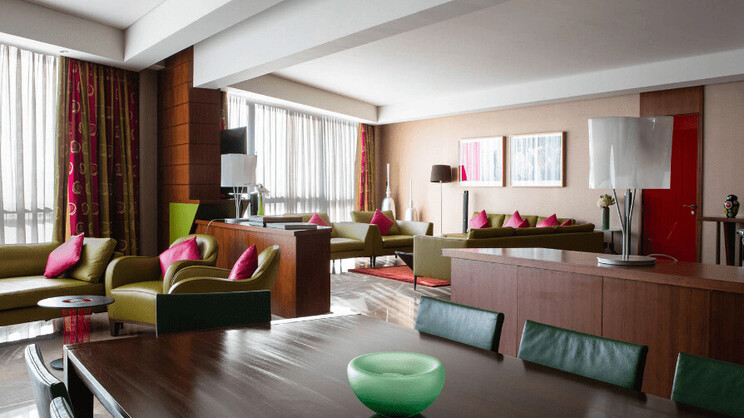 Jumeirah Creekside Hotel